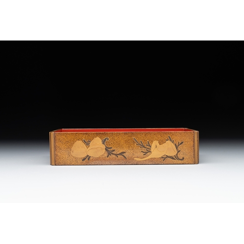 475 - A Japanese lacquerware picnic set with two sake bottles, Meiji, 19th C.Dim.: 32,5 x 19 x 36 cm (the ... 