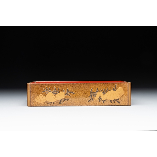 475 - A Japanese lacquerware picnic set with two sake bottles, Meiji, 19th C.Dim.: 32,5 x 19 x 36 cm (the ... 