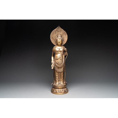 478 - A large Japanese bronze Kannon, 19th C.H.: 71 cm  
Weight: 8940 grams