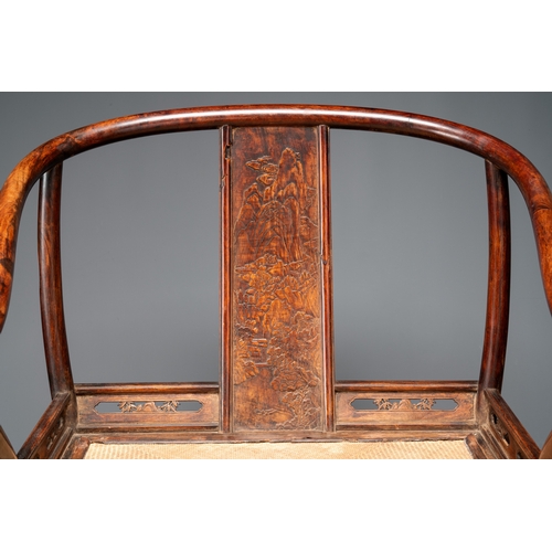 550 - A rare and exceptional Chinese huanghuali sedan chair, Jianyu, signed Zhang Dai, 17th C.Dim.: 77,5 x... 