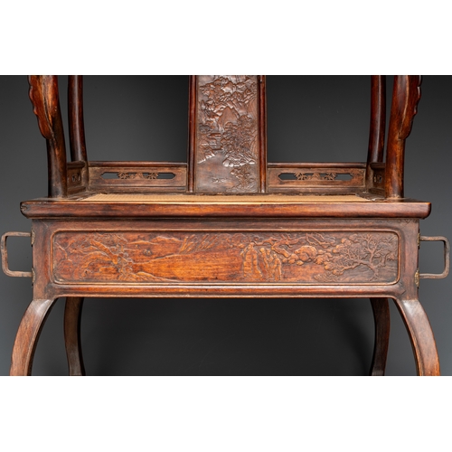 550 - A rare and exceptional Chinese huanghuali sedan chair, Jianyu, signed Zhang Dai, 17th C.Dim.: 77,5 x... 