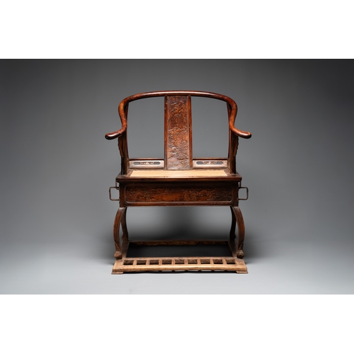 550 - A rare and exceptional Chinese huanghuali sedan chair, Jianyu, signed Zhang Dai, 17th C.Dim.: 77,5 x... 