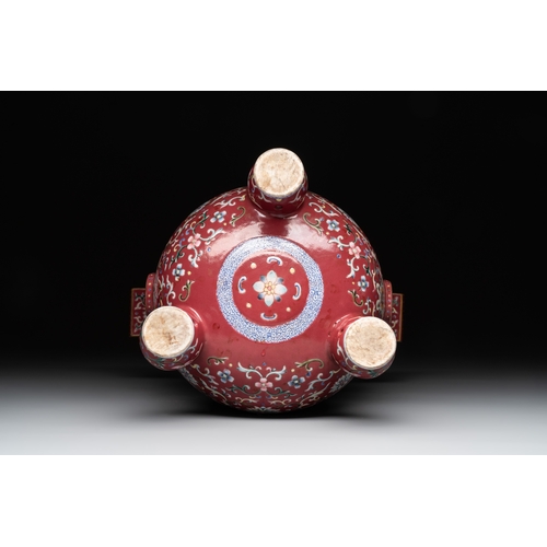 561 - A Chinese famille rose 'bajixiang and lotus scroll' censer, Qianlong mark, 20th C.L.: 29,8 cm - H.: ... 