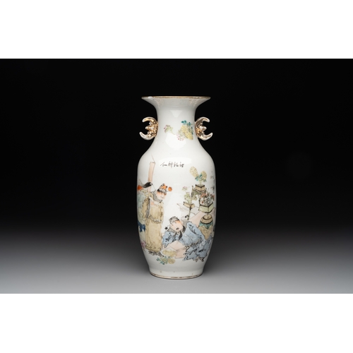 566 - A Chinese qianjiang cai 'Li Bai' vase, signed Ma Qingyun and seal mark, dated 1915H.: 26 cm... 