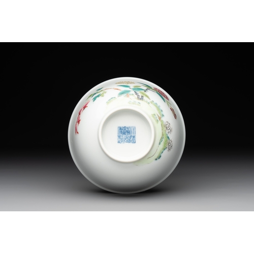 69 - A Chinese famille rose bowl with floral design, Daoguang mark, 19/20th C.Dia.: 11 cm - H.: 7 cm... 