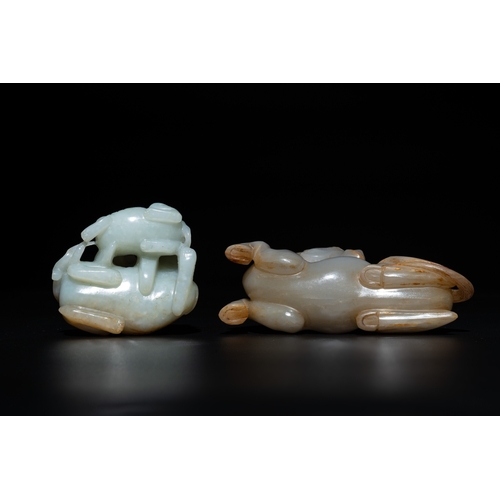 722 - Four Chinese jade carvings of animals, 19th C.L.: 12,5 cm (the largest carving) L.: 4,3 cm (the smal... 