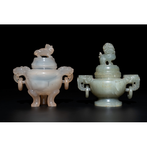 727 - Five Chinese jade and agate incense burners and covers, 20th C.H.: 15,4 cm (the tallest censer) H.: ... 