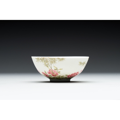 79 - A Chinese famille rose 'peony and bamboo' bowl, Yongzheng mark, 20th C.Dia.: 12 cm - H.: 5 cm... 