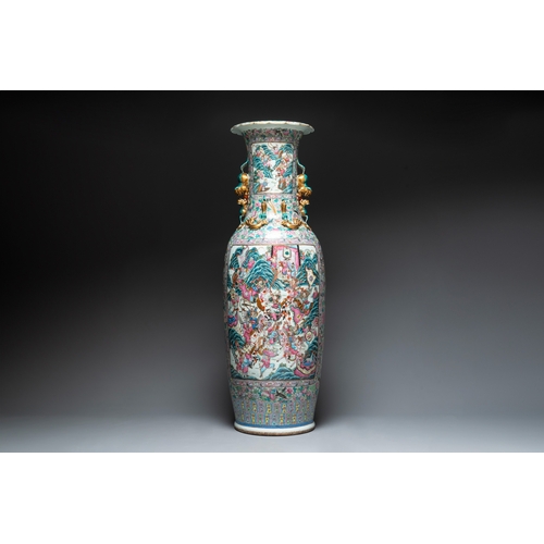 99 - A massive Chinese Canton famille rose 'Romance of the Three Kingdoms' vase, 19th C.H.: 135,5 cm... 