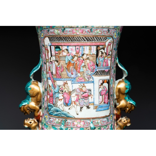 99 - A massive Chinese Canton famille rose 'Romance of the Three Kingdoms' vase, 19th C.H.: 135,5 cm... 