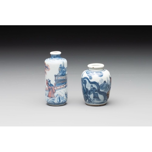 100 - Two Chinese blue, white and copper-red snuff bottles, Yongzheng marks, 19th C.H.: 8,1 cm (the talles... 