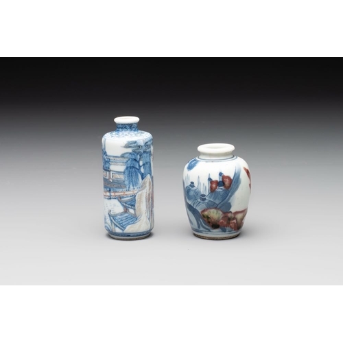 100 - Two Chinese blue, white and copper-red snuff bottles, Yongzheng marks, 19th C.H.: 8,1 cm (the talles... 