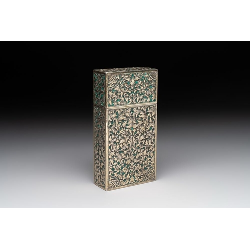 133 - A Thai green-enamelled gilt silver box and cover, Ngern Lai and Yu Yuan mark, Bangkok, 19/20th C.Dim... 