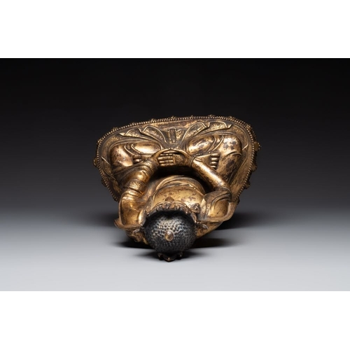 153 - A large Sino-Tibetan gilt bronze Buddha, Xuande mark, possibly MingH.: 39 cm
 Weight: 8530 grams... 