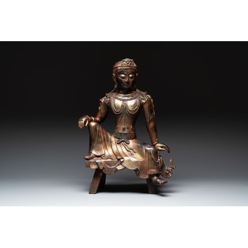 158 - A large Chinese gilt bronze seated Bodhisattva, 20th C. H.: 58 cm
 Weight: 12,1 kilograms... 