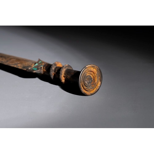 170 - A rare Chinese turquoise-inlaid parcel-gilt bronze sword, ZhouL.: 58 cm
 Weight: 916 grams
  Provena... 