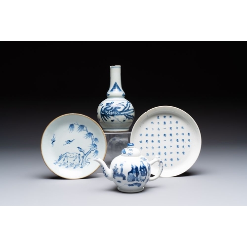 177 - Four Chinese blue and white wares for the Vietnamese market, Jiaqing mark, 19th C.H.: 17 cm (the vas... 