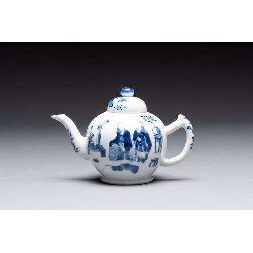 177 - Four Chinese blue and white wares for the Vietnamese market, Jiaqing mark, 19th C.H.: 17 cm (the vas... 