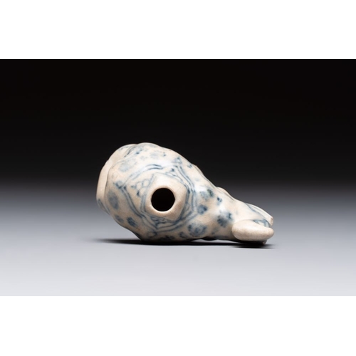 179 - An Annamese or Vietnamese blue and white elephant-form water dropper, 15/16th C.H.: 4,9 cm... 