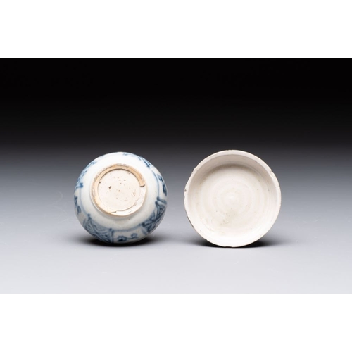 182 - Five Chinese blue, white and monochrome jarlets and seven covered boxes, Yuan/MingH.: 8,8 cm (the la... 