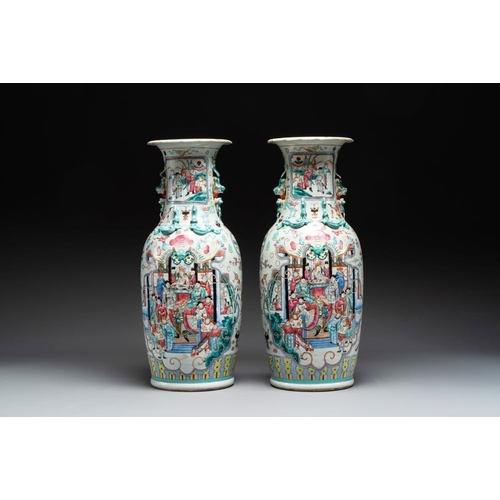 30 - A pair of Chinese famille rose vases with narrative design, 19th C.H.: 62 cm