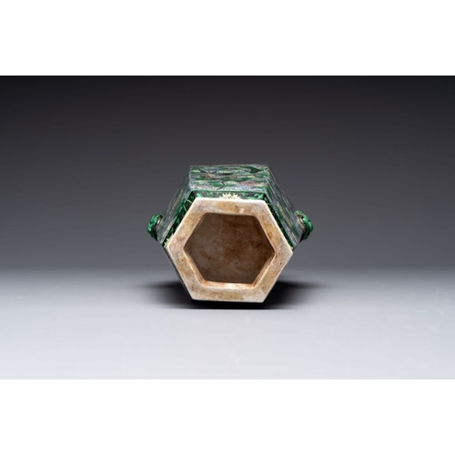 43 - A Chinese verte biscuit hexagonal 'phoenix and flower scroll' vase, 19th C.H.: 40,5 cm 