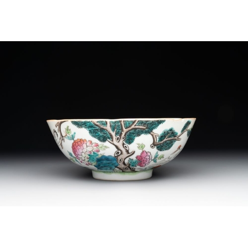 90 - A Chinese famille rose bowl, a plate and a blue and white vase, Tongzhi mark and of the periodDia.: ... 