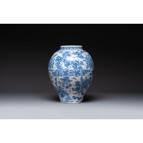 922 - A large blue and white Delftware chinoiserie vase, Delft or Frankfurt, 17th C.H.: 44 cm