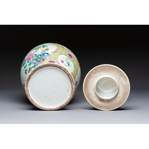 38 - A Chinese famille rose vase and cover with birds among flowering branches, 19th C.H.: 42,3 cm (incl.... 