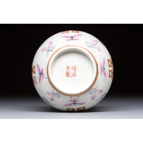 50 - A Chinese famille rose 'Butterflies' spittoon, Tongzhi mark and of the periodH.: 9 cm
Condition repo... 