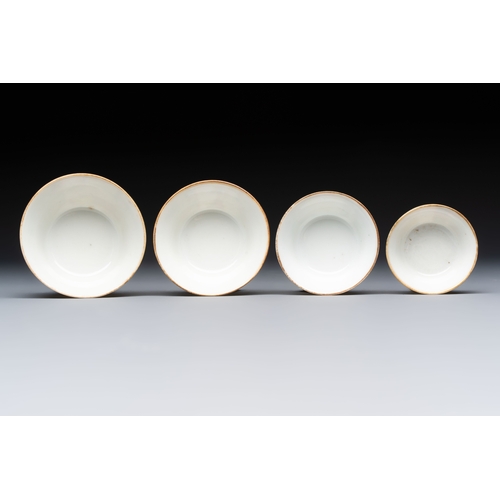 55 - A set of seven Chinese famille rose nesting bowls with narrative design, DaoguangDia.: 9,2 cm - H.: ... 