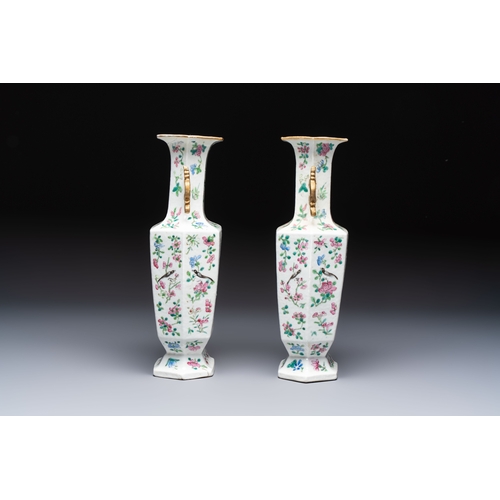 59 - A pair of Chinese famille rose 'Wu Shuang Pu' vases, 19th C.H.: 31,5 cm
Condition reports and additi... 