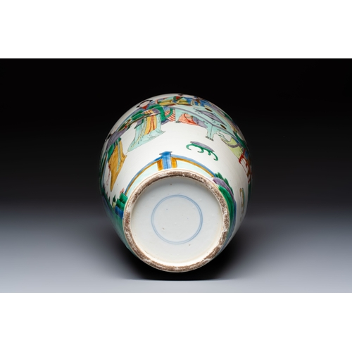 9 - A Chinese famille verte 'Court Ladies' vase, 19th C.H.: 46,5 cmCondition reports and additional high... 