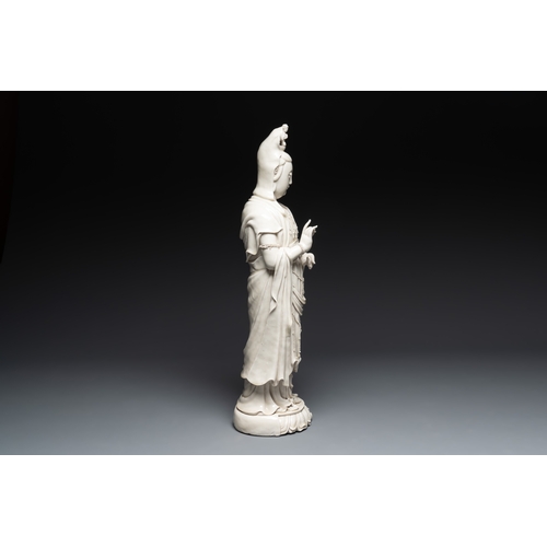 189 - A large Chinese Dehua blanc de Chine Guanyin, He Chaozong and Xuande mark, RepublicH.: 77,5 cmCondit... 