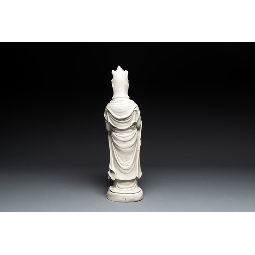 189 - A large Chinese Dehua blanc de Chine Guanyin, He Chaozong and Xuande mark, RepublicH.: 77,5 cmCondit... 