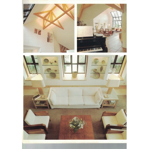 216 - A large Chinese Longquan celadon 'Floral' bowl, MingDia.: 29,2 cm - H.: 12,7 cm
Provenance:- An impo... 