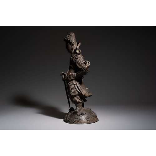 258 - A Chinese bronze model of Weituo, MingH.: 63,5 cm
Weight: 24,3 kilogramsCondition reports and additi... 