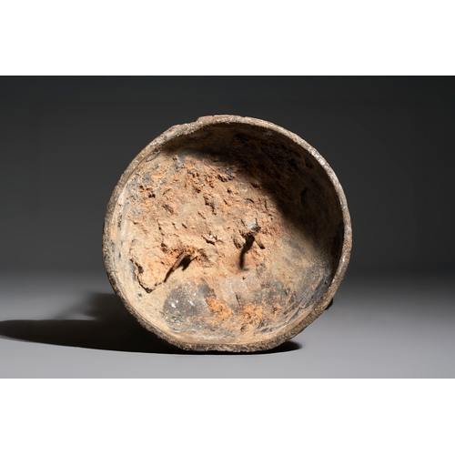 258 - A Chinese bronze model of Weituo, MingH.: 63,5 cm
Weight: 24,3 kilogramsCondition reports and additi... 