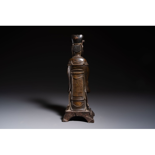 259 - A Chinese bronze figure of an official, MingH.: 29 cm
Weight: 1987 grams


Condition reports and add... 