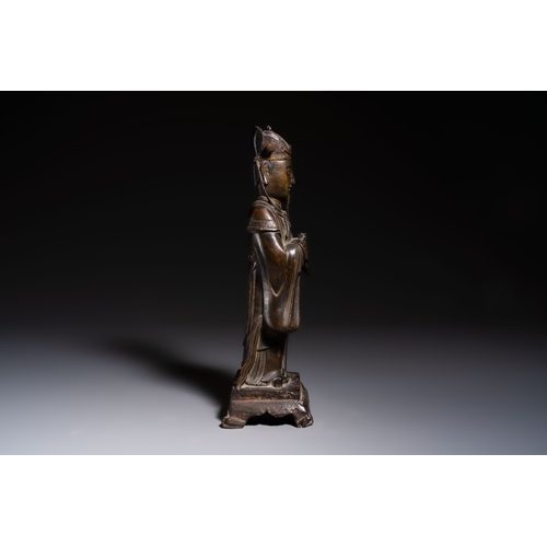 259 - A Chinese bronze figure of an official, MingH.: 29 cm
Weight: 1987 grams


Condition reports and add... 