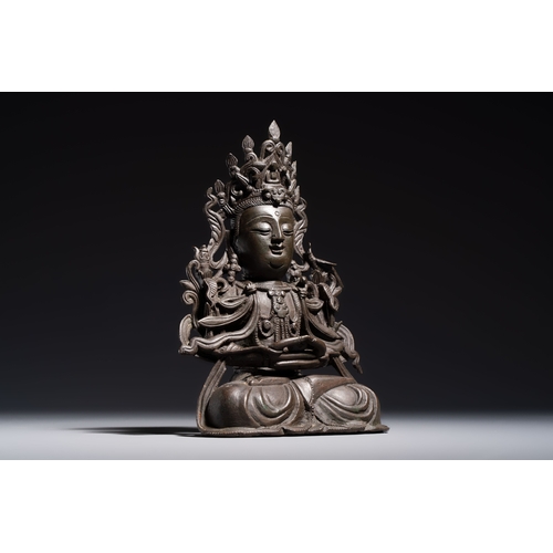 261 - A Chinese bronze figure of Bodhisattva, MingH.: 21 cm 
Weight: 1490 gramsCondition reports and addit... 