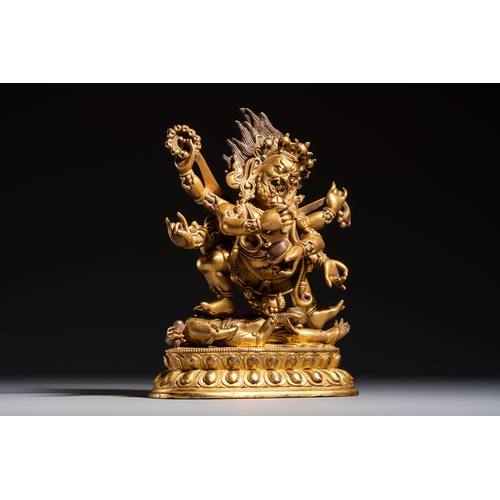 266 - A fine Sino-Tibetan gilt-bronze figure of Mahakala, 18th C.H.: 22,7 cm
Weight: 3154 grams
Elaboratel... 