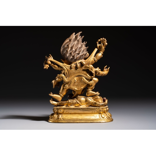 266 - A fine Sino-Tibetan gilt-bronze figure of Mahakala, 18th C.H.: 22,7 cm
Weight: 3154 grams
Elaboratel... 