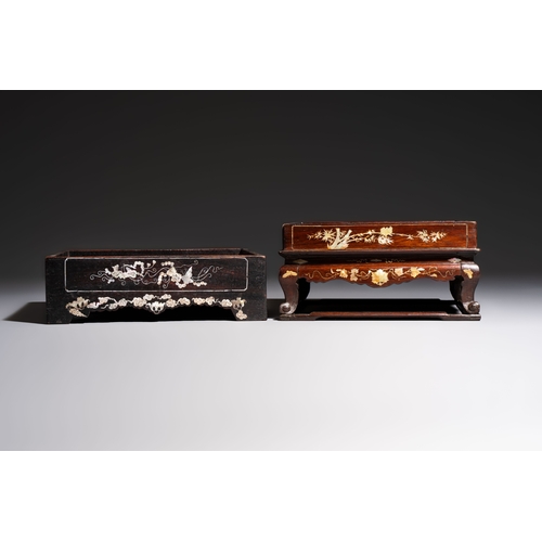 287 - Two Vietnamese mother-of-pearl-inlaid wooden trays and a circular box and cover, 19th C.Dia.: 27 cm ... 