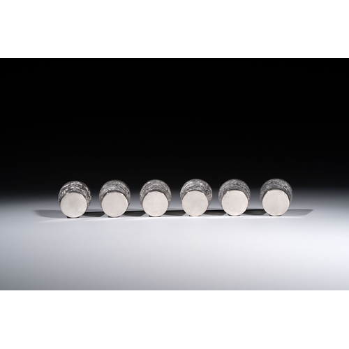 294 - A Chinese Canton or Vietnamese silver bottle vase with landscape design and six cups, 19th C.H.: 12 ... 