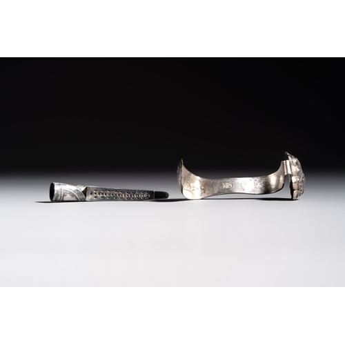 295 - A collection of 11 Chinese silver wares, various marks, 19/20th C.H.: 7,7 cm (the largest bracelet)D... 