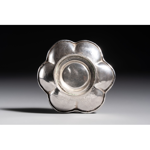 295 - A collection of 11 Chinese silver wares, various marks, 19/20th C.H.: 7,7 cm (the largest bracelet)D... 