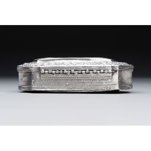 297 - A group of 17 silver wares, mainly Southeast Asia, 19/20th C.Dim.: 16,6 x 13,4 cm (the tray)L.: 9,5 ... 