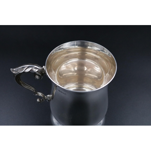 316 - A Silver tankard weighing 180 grams.