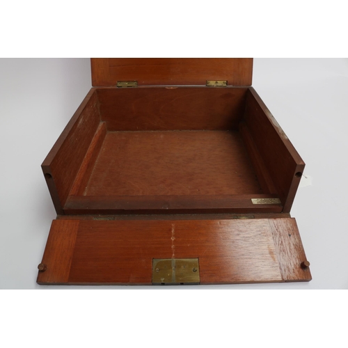 32 - Lovely coin collectors display box by A.H. Baldwin Numismatist, charing cross